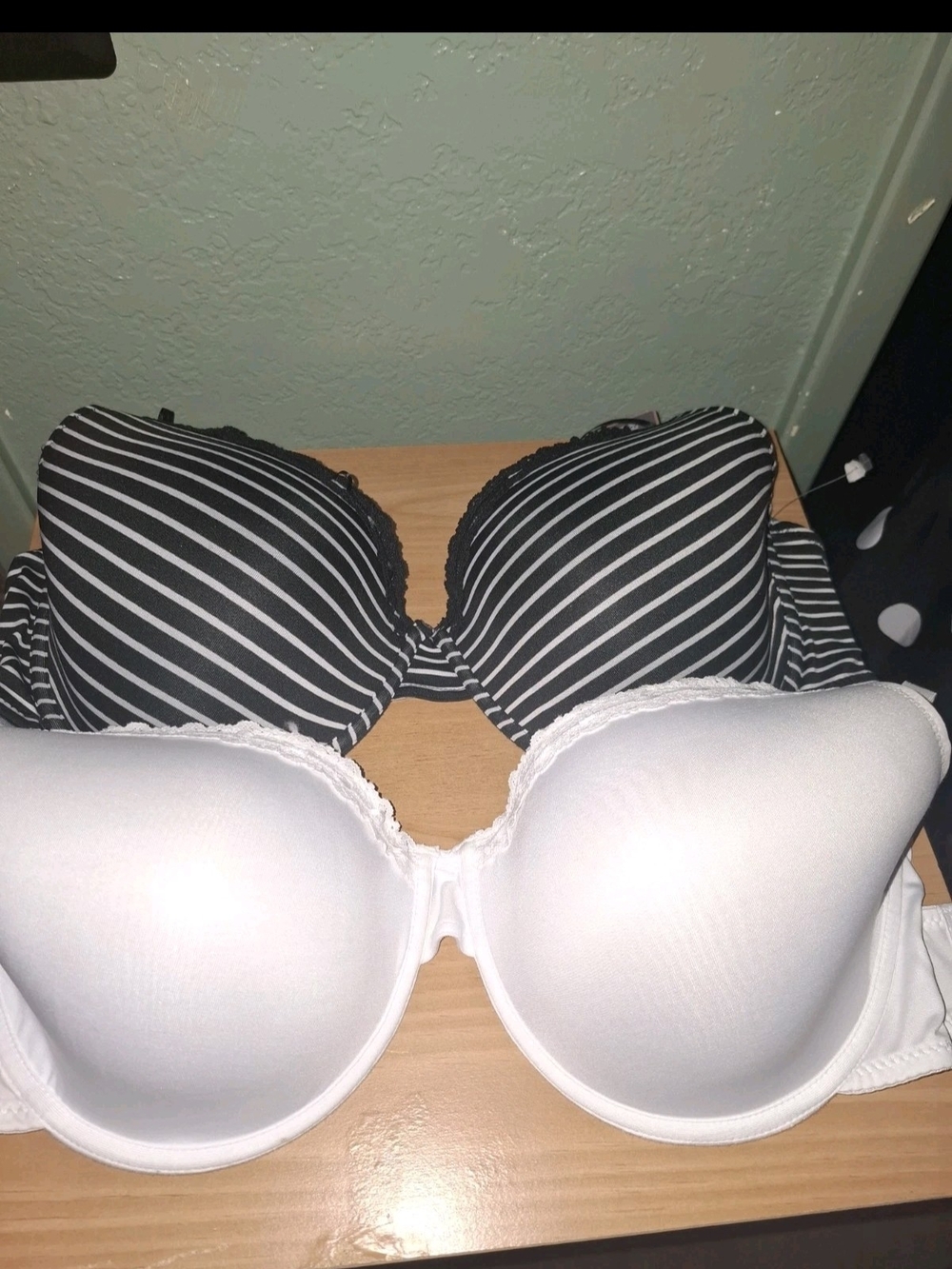 2 Body Embrace Women’s Push-Up Bra - White and Black Stripe